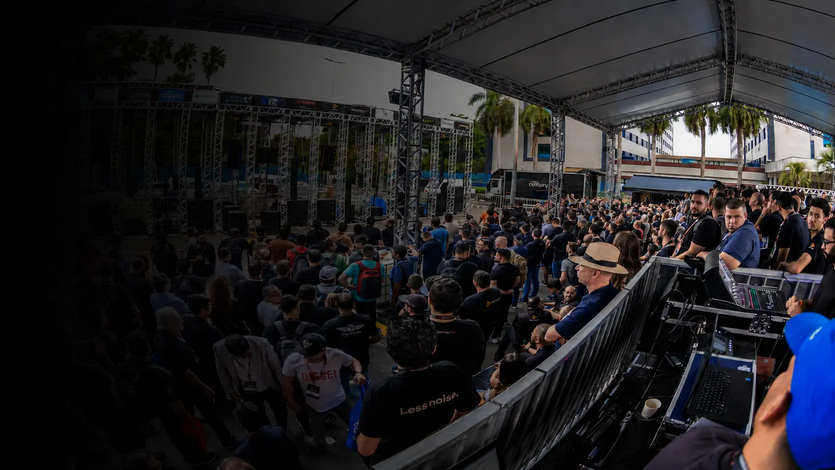 Estrutura e operação de evento realizadas pela Plantar Eventos