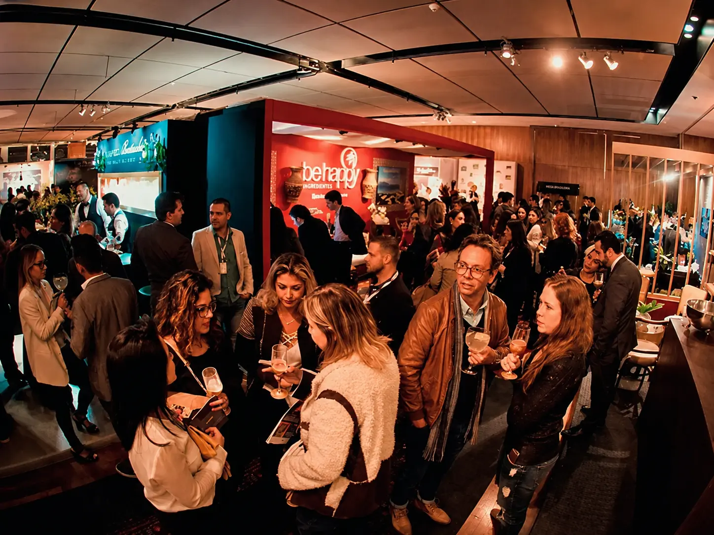 Montagem oficial do CASAR.com realizada pela Plantar Eventos